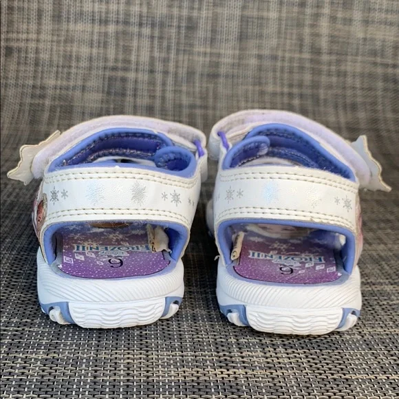 Disney Frozen 'Elsa and Anna Graphic' Double Strap Sandals Toddler size 6 - Picture 9 of 12